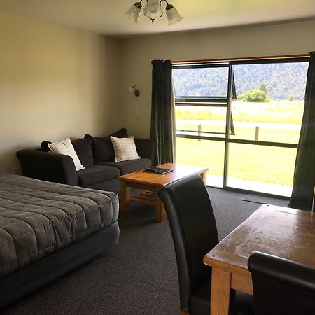 Mt Cook View Motel - Fox Glacier Exterior photo