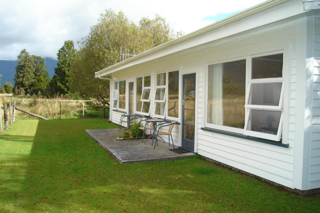 Mt Cook View Motel - Fox Glacier Room photo