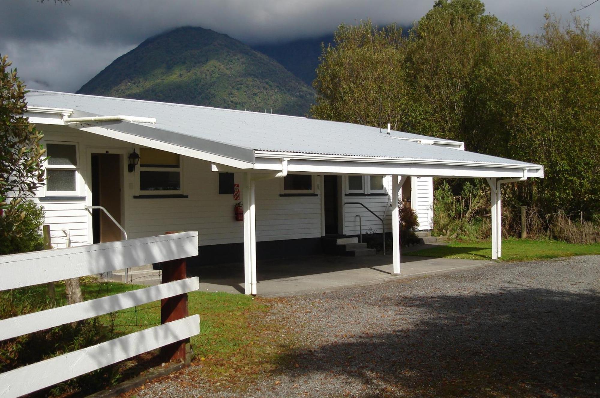 Mt Cook View Motel - Fox Glacier Exterior photo